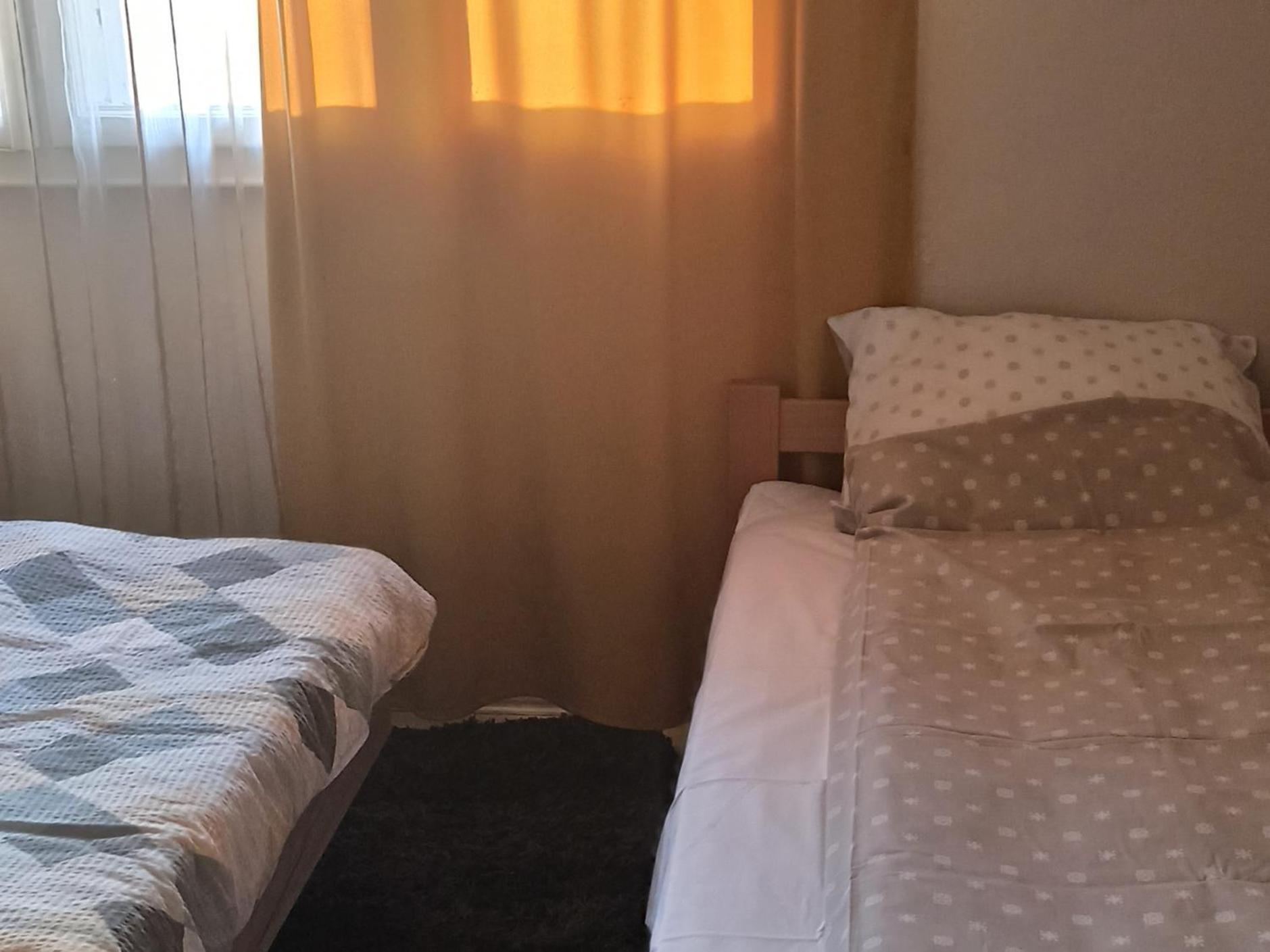 Apartamento Kuca Despot Kremna Habitación foto